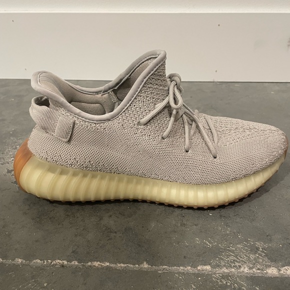 Yeezy 350 Sesame - Picture 3 of 16